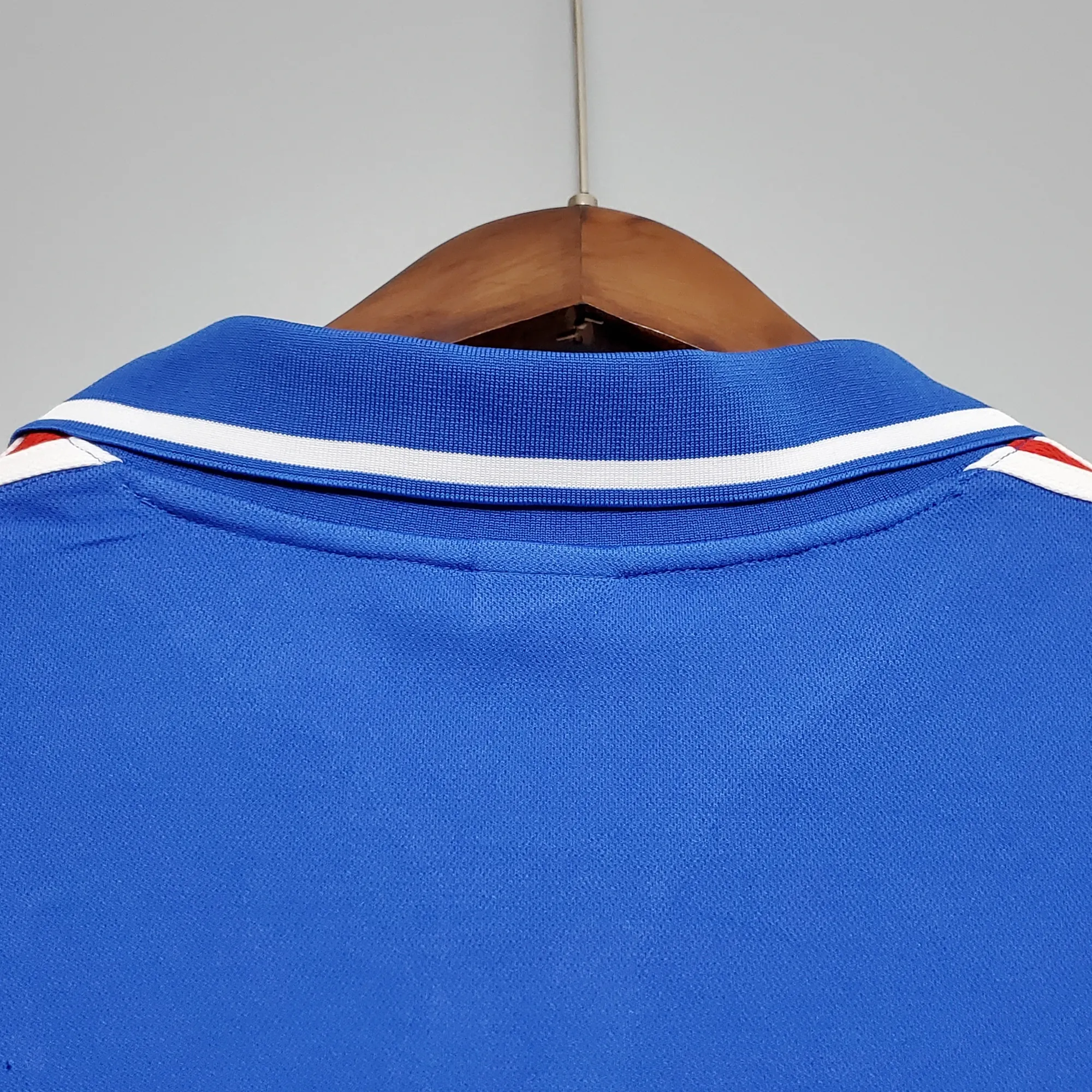 2000 France home 2