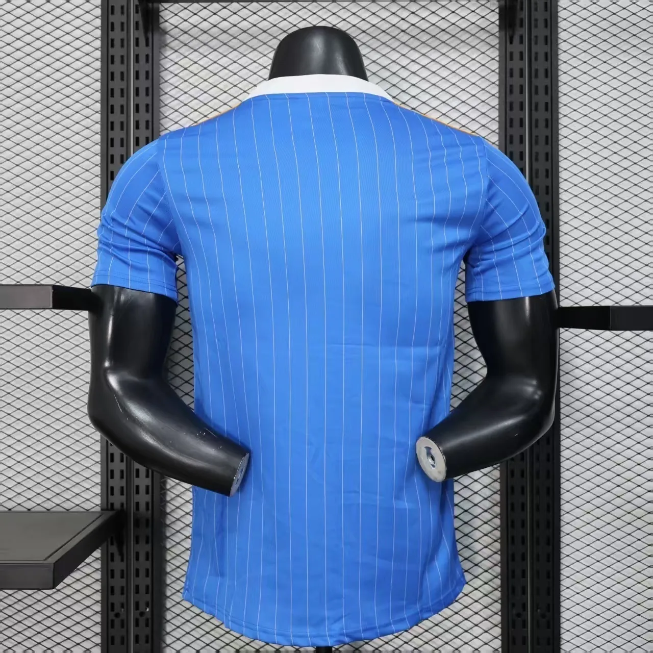 25-26 Real Madrid Casual Retro Style Football Shirt Apparels AAAAJersey Wholesale Yupoo 1