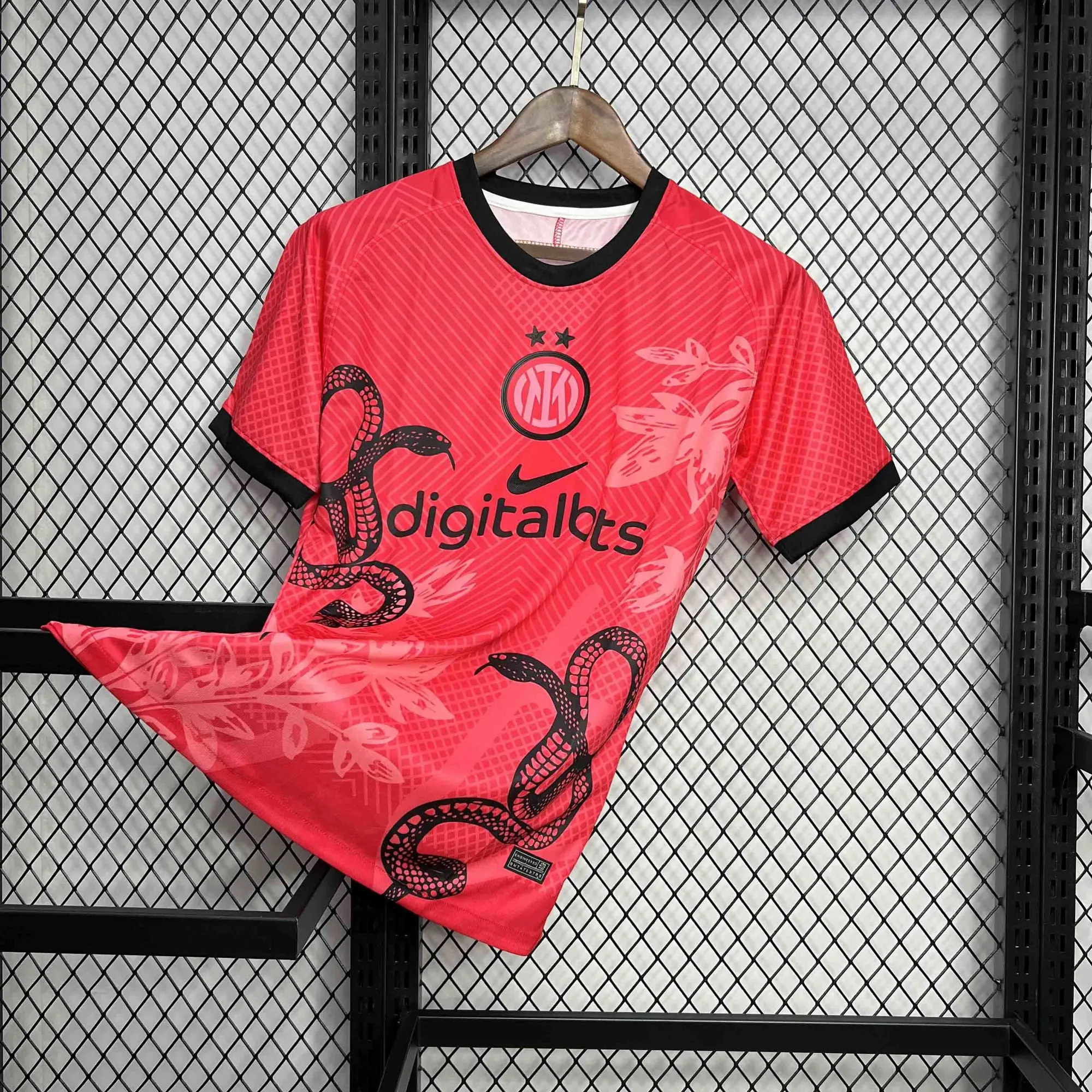 24-25 Inter Milan Snake Red Special Edition Kit Soccer Unifrom AAAAJersey Dropshiping Yupoo 1