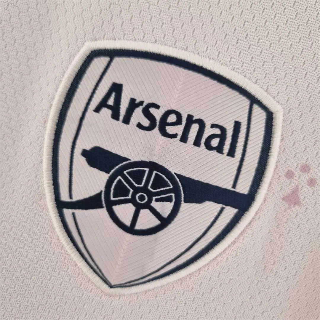 22-23 Arsenal third away - 4 2