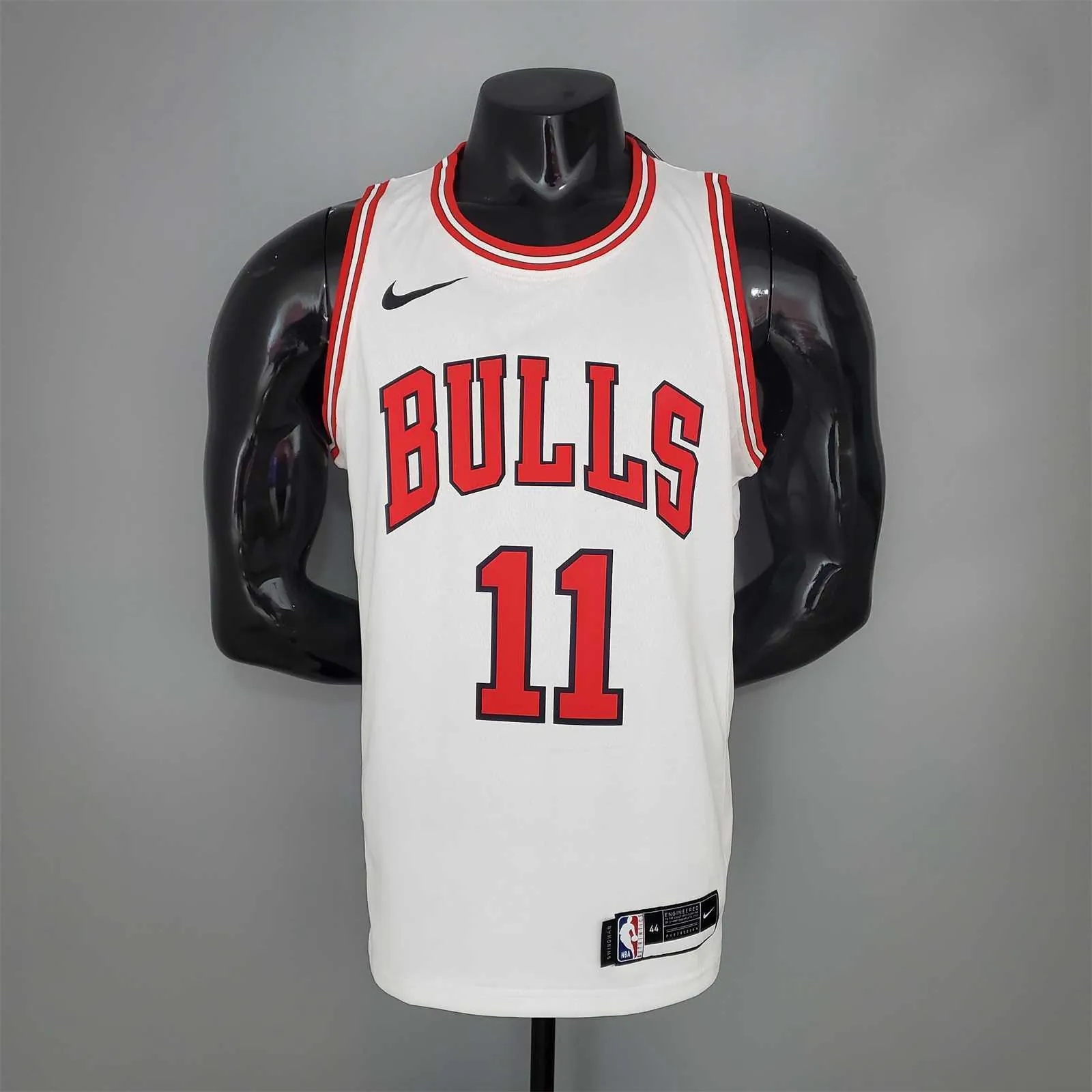 DeROZAN#11 Chicago Bulls white 7