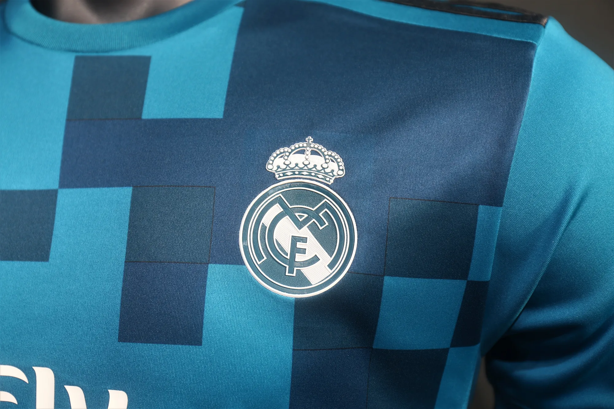 17-18 Real Madrid Third Away Retro Kit Vintage Player Version Sino Shirt AAAAJersey Dropship Yu 1