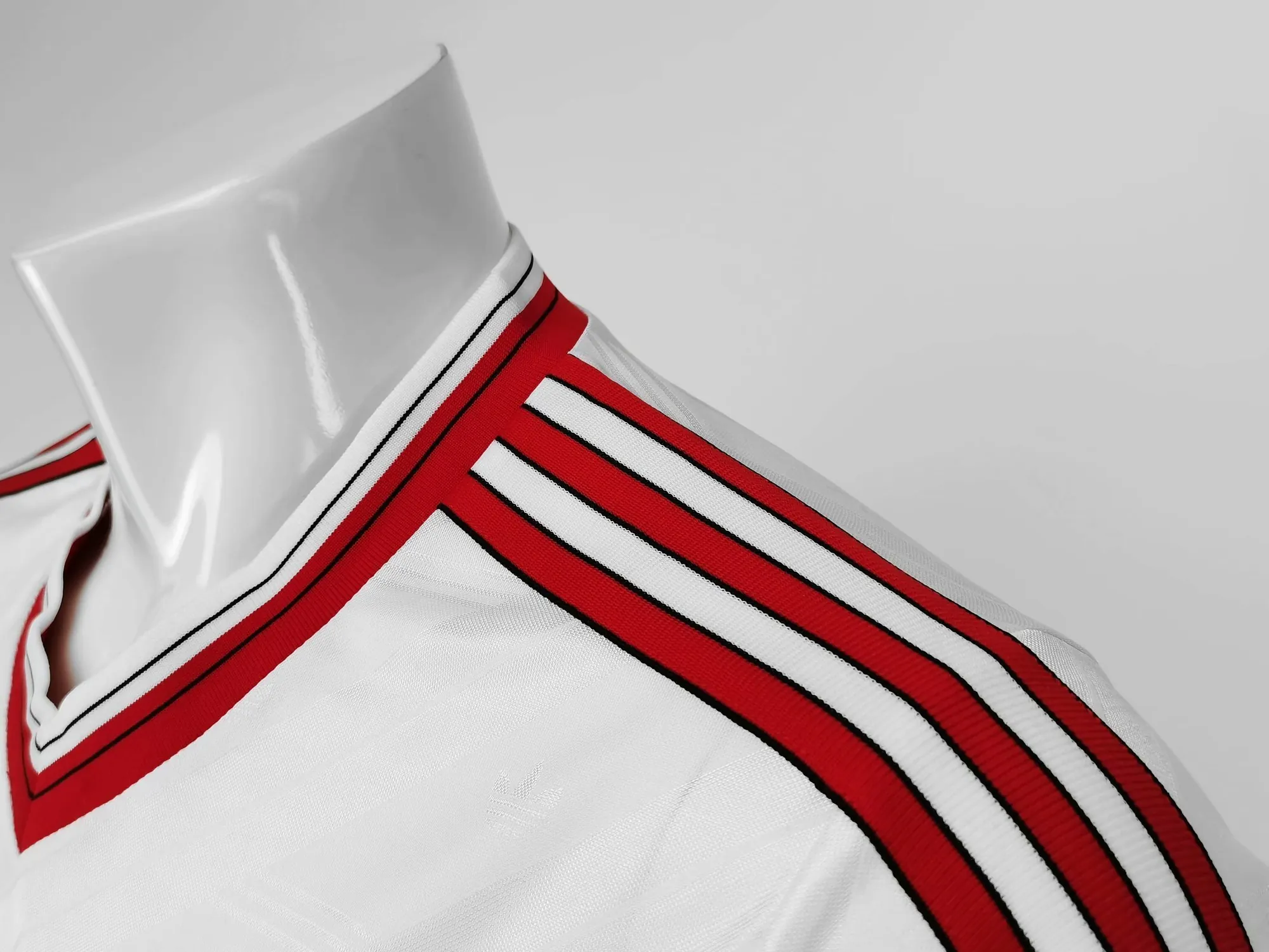 86-88 Manchester United away white away long sleeve 9
