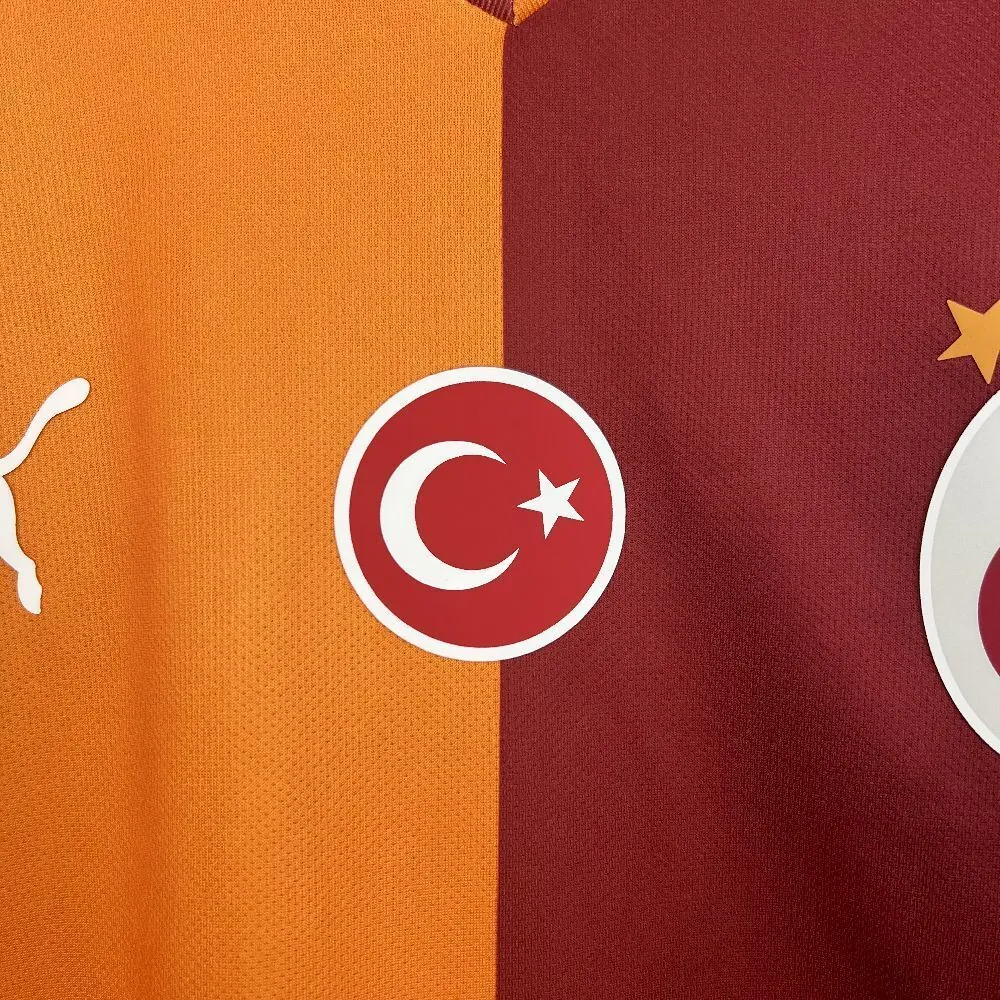 25-26 Galatasaray Home Kit Football Uniforms Sport Shirt AAAAJersey Supply Factory Yupoo 4