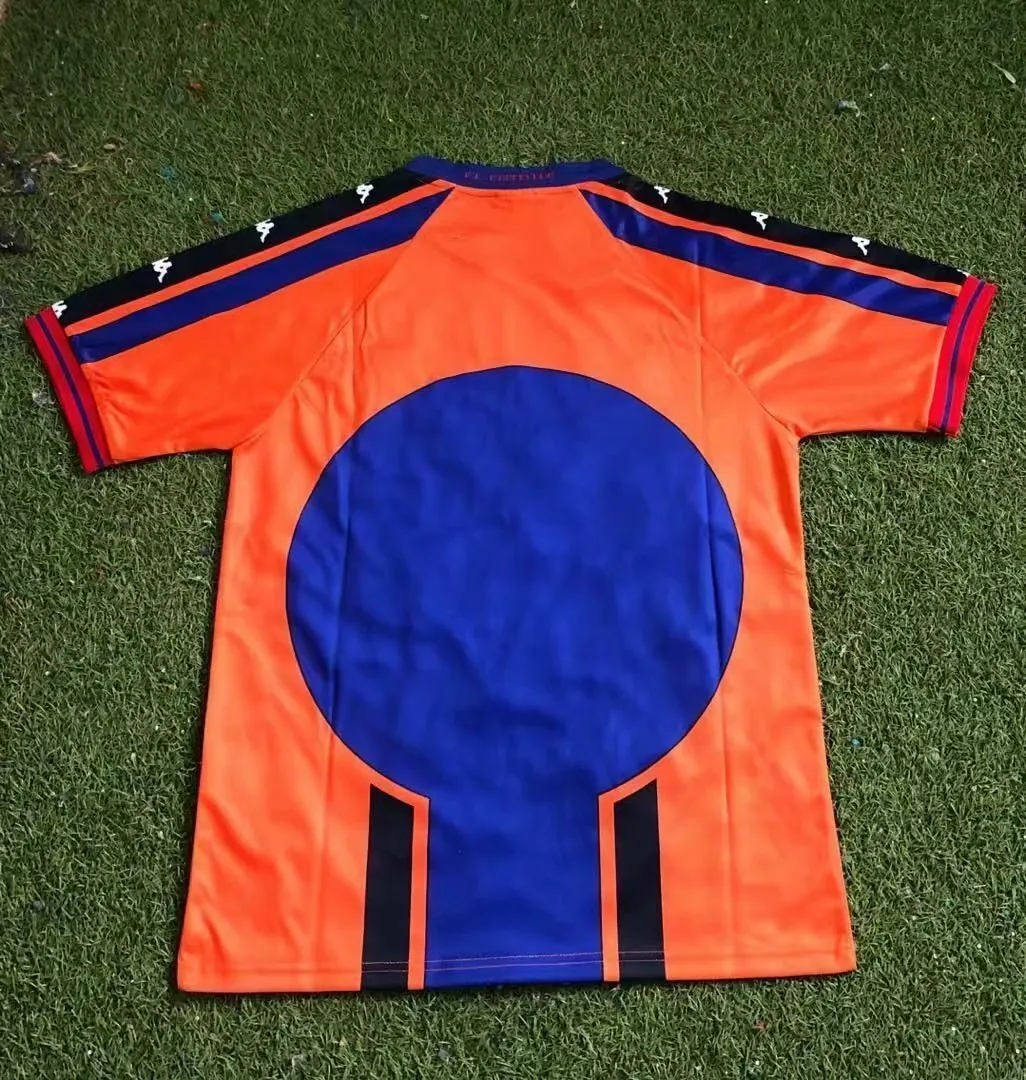 97-98 Barcelona away 1