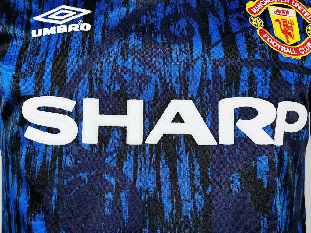 92-93 Manchester United away long sleeve 8