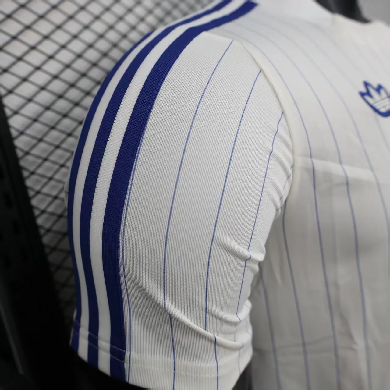 25-26 Chelsea White Retro Style Football Shirt Apparels AAAAJersey Wholesale Yupoo 8