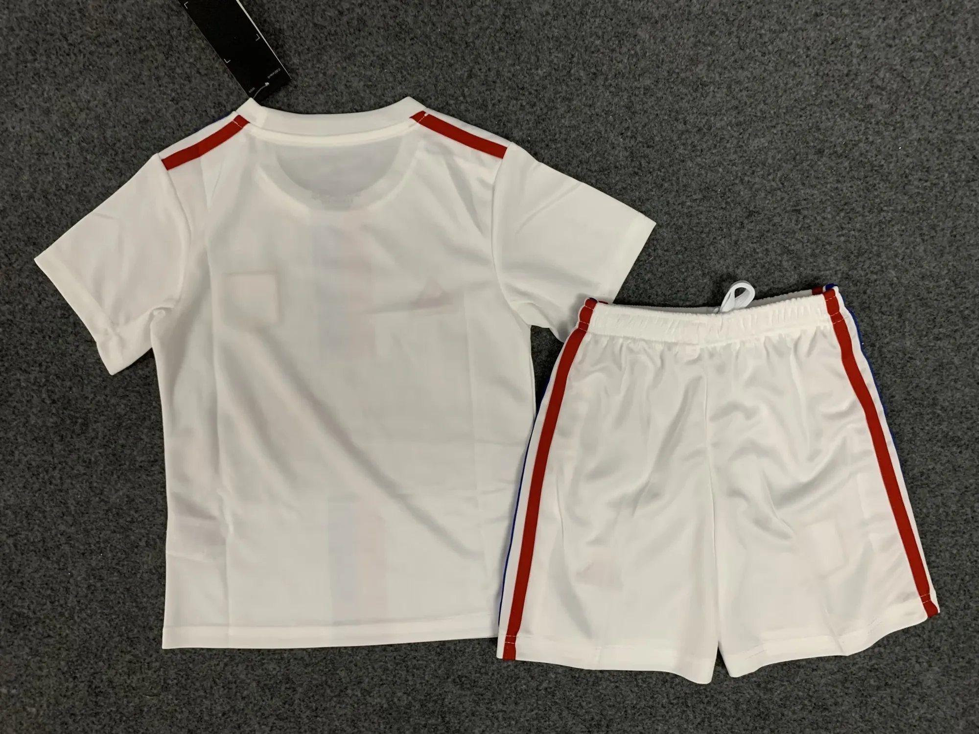 22-23 Lyon home kids kit 1