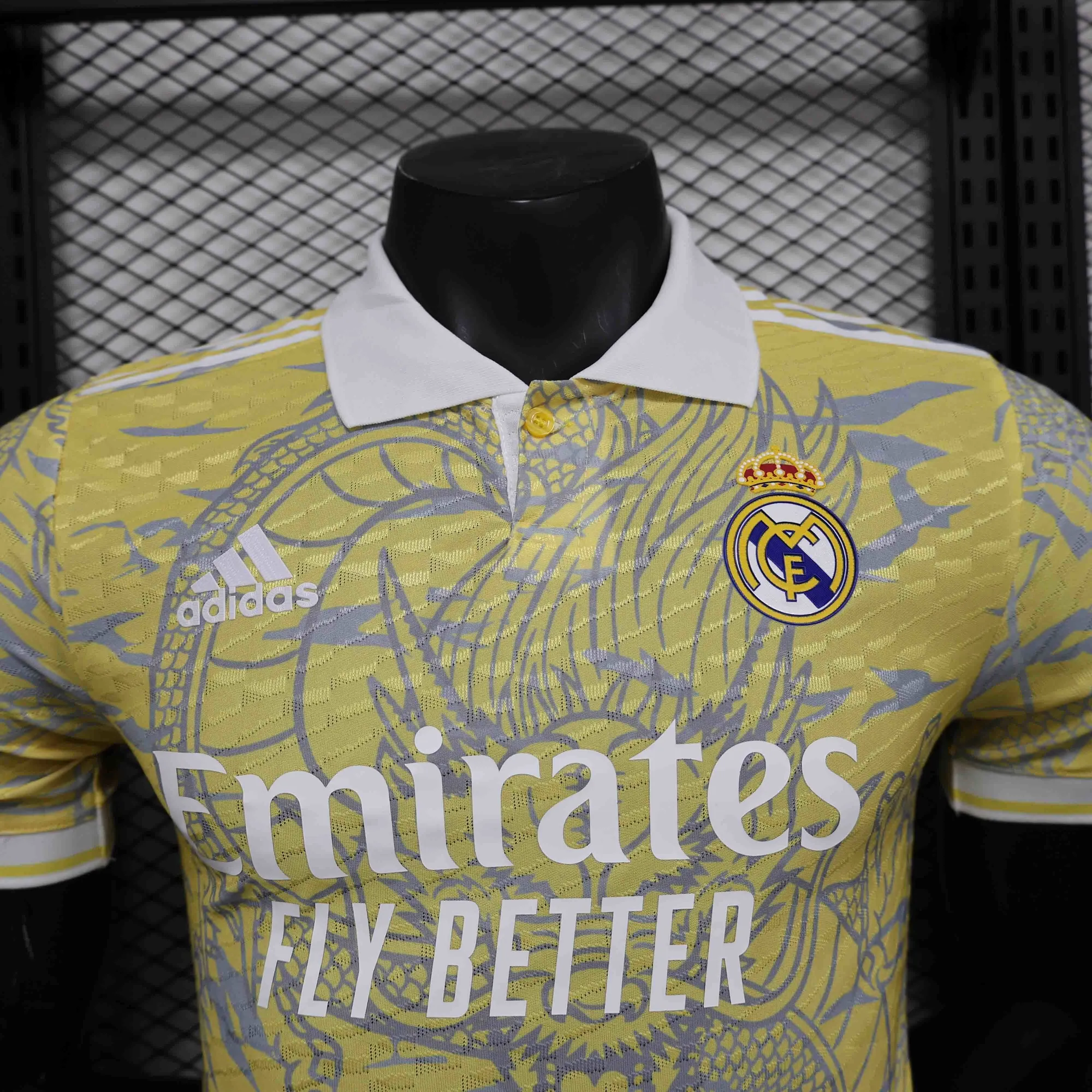 24-25 Real Madrid Yellow Dragon Special Edition Player Version Shirt AAAAJersey Supplier Yupoo 2