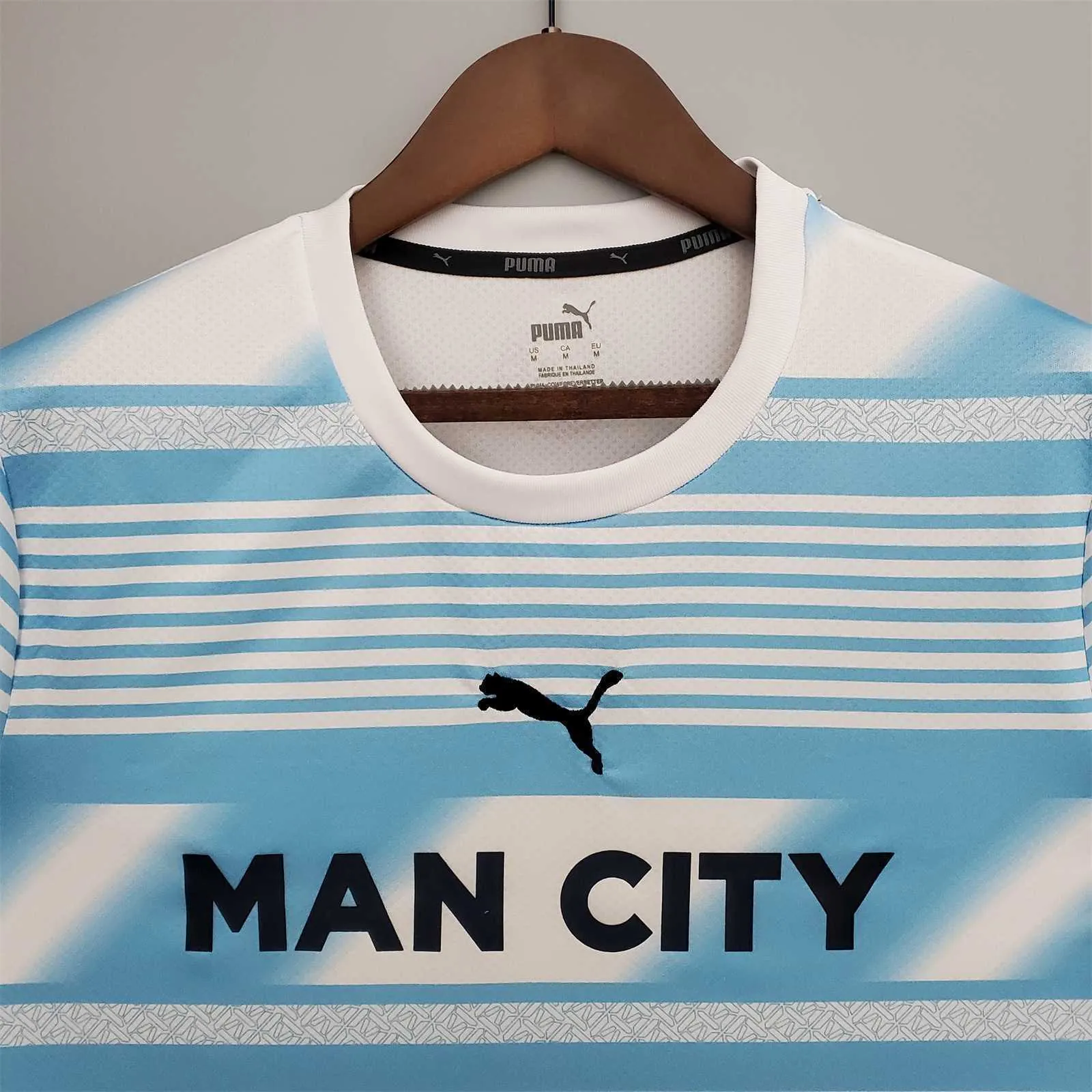 22-23 Manchester City pre-match training suit 4