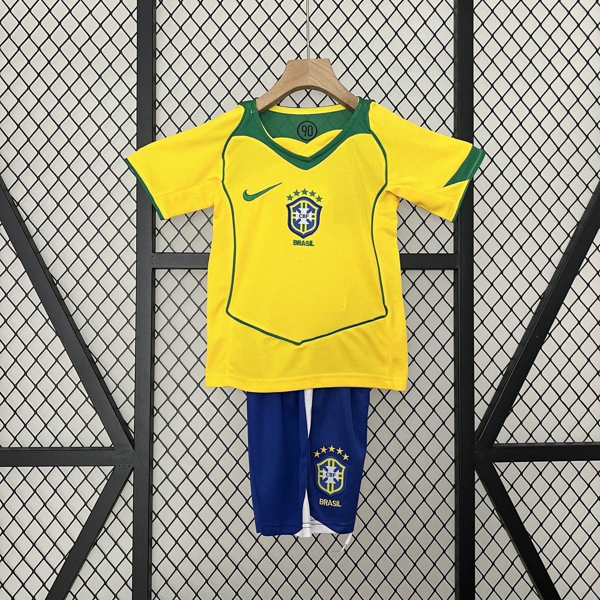 2004 Brazil Home Retro Kid Kits Youth Apparels AAAAJersey Wholesale Yupoo 8