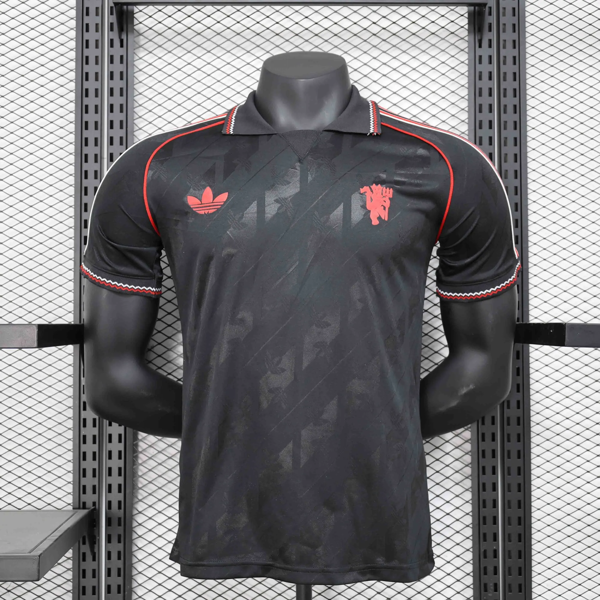 24-25 Manchester United OG Black Player Version Shirt AAAAJersey Supplier Yupoo 6