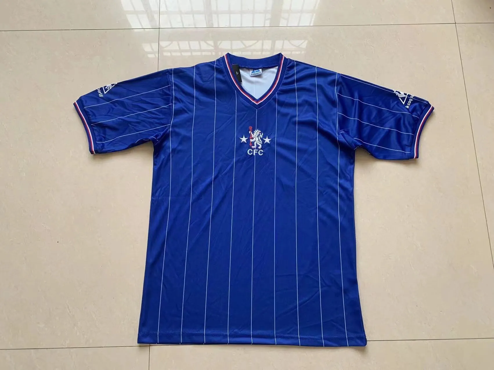 81-83 Chelsea home - 2 2