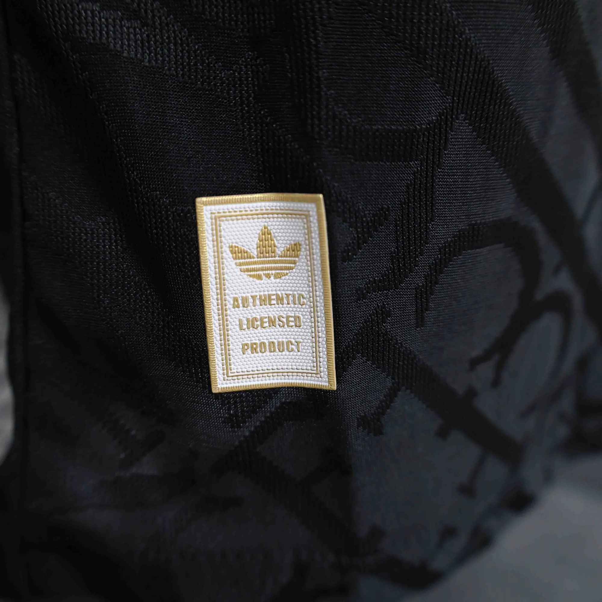24-25 Real Madrid Originals Black and Gold Kit Player Version Shirt AAAAJersey Supplier Yupoo 4