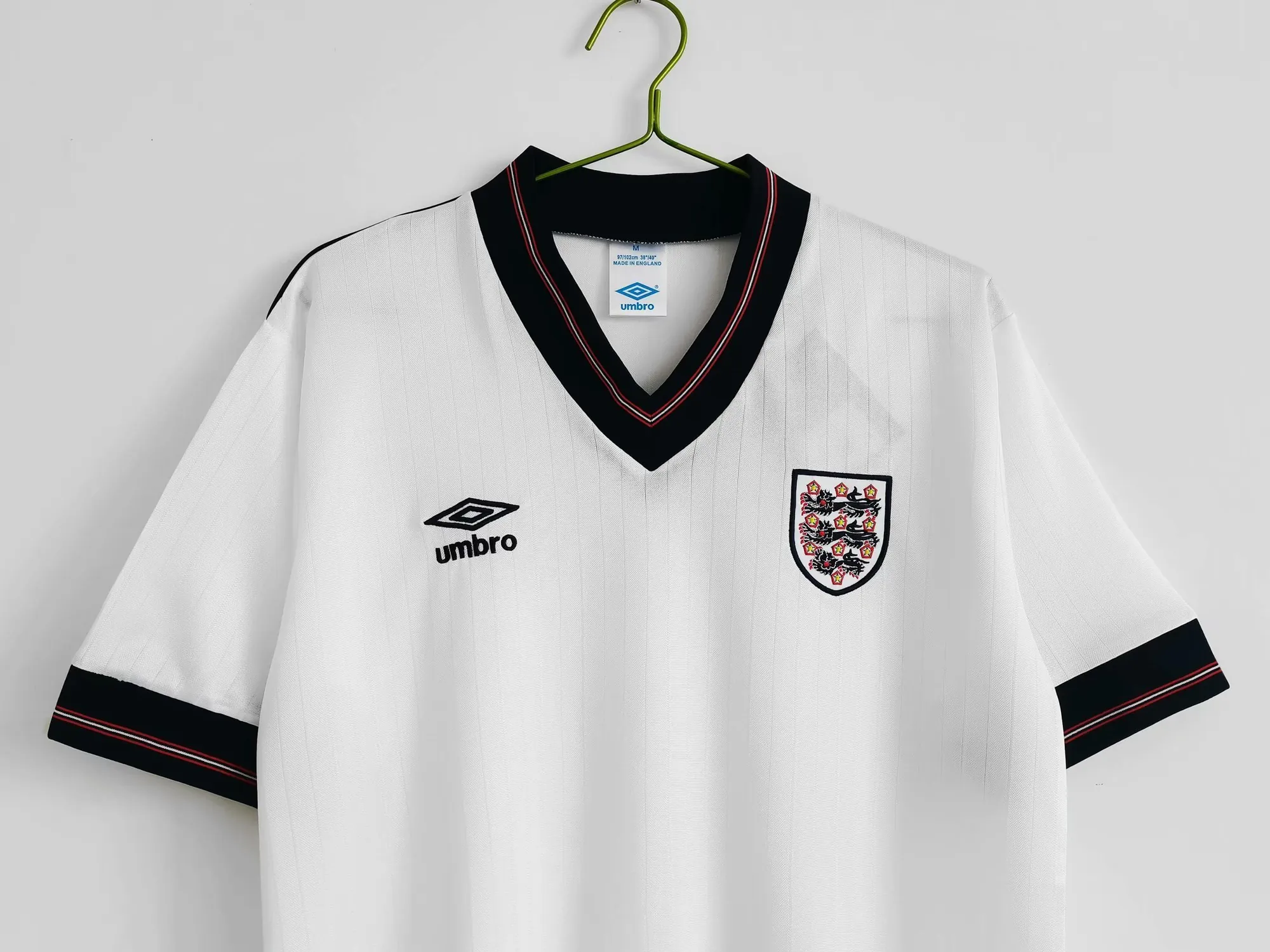 84-87 England home 6