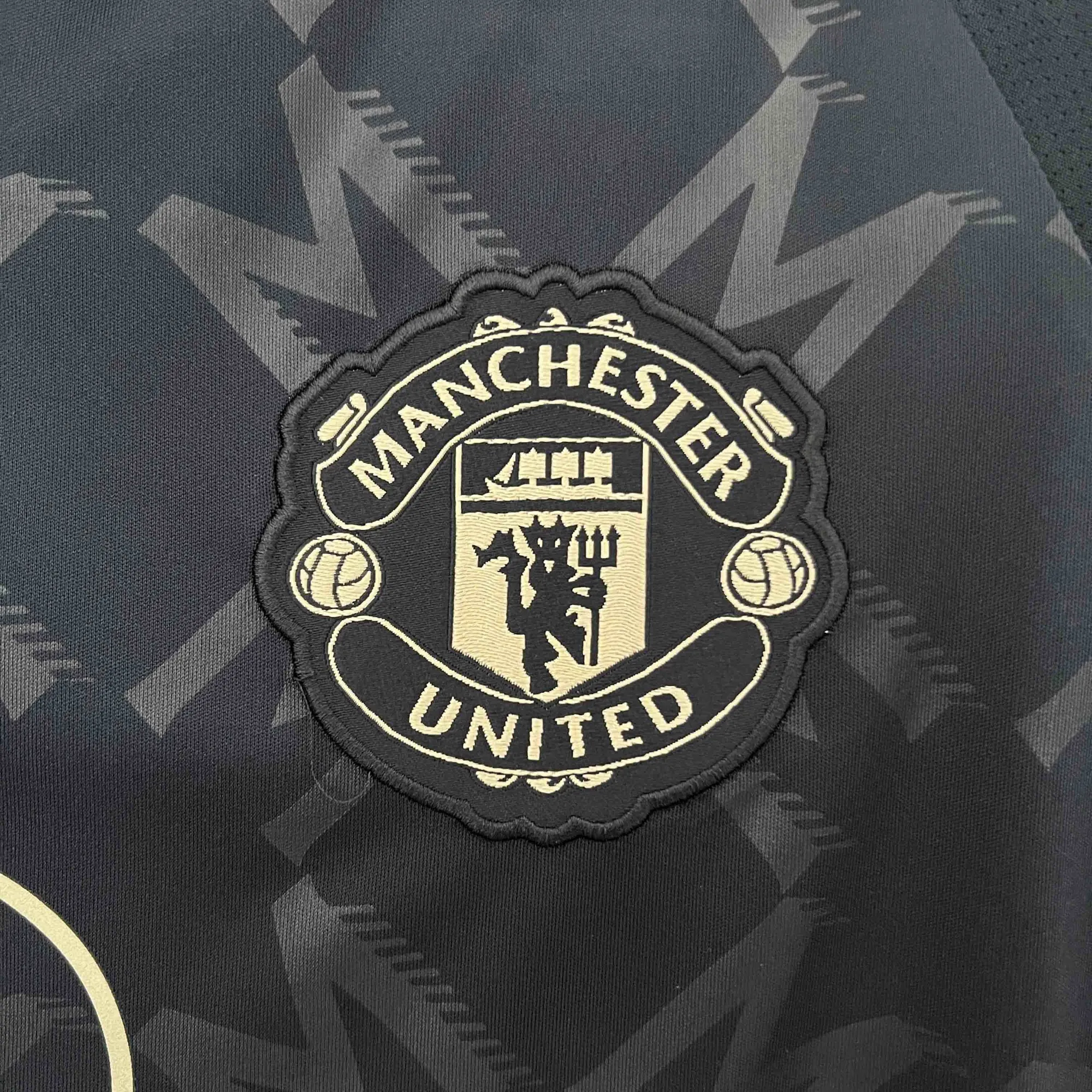 24-25 Manchester United Away Kit Soccer Uniform AAAAJersey Wholesale Yupoo 5