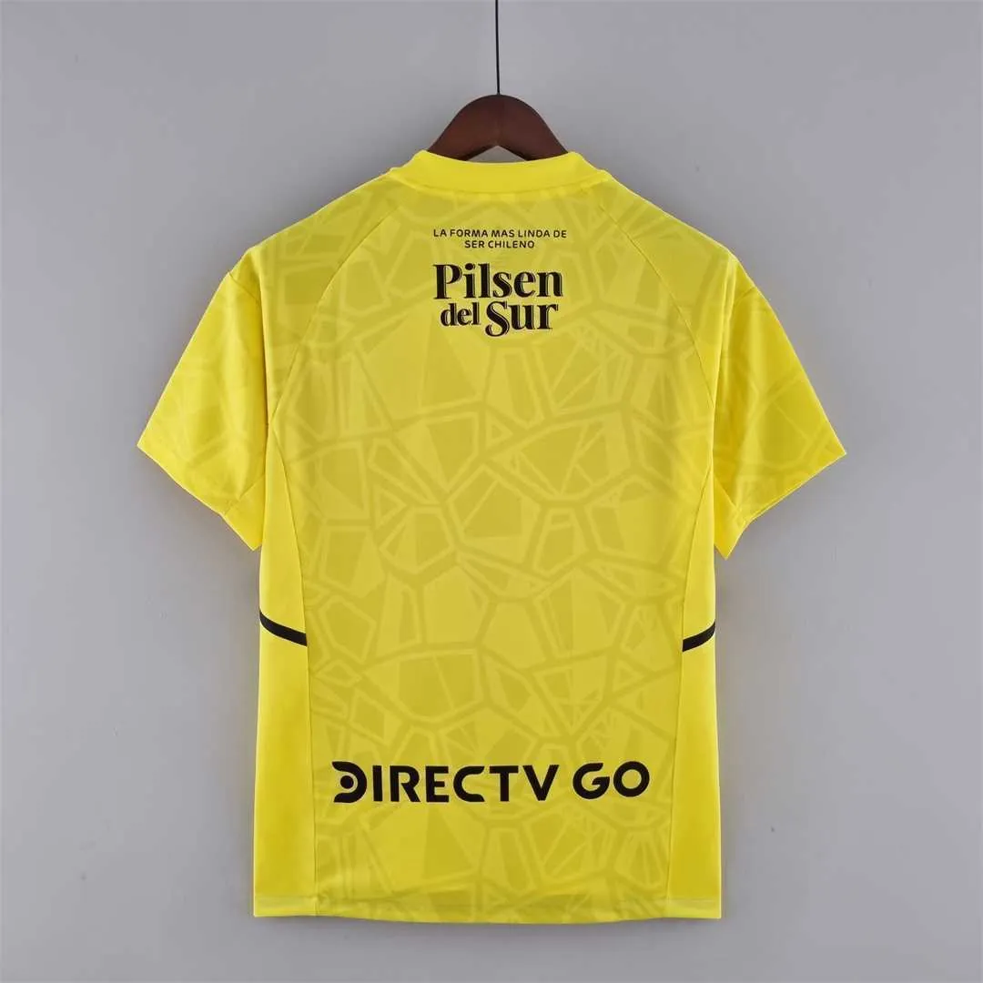 22-23 Colo-Colo yellow goalkeeper 2