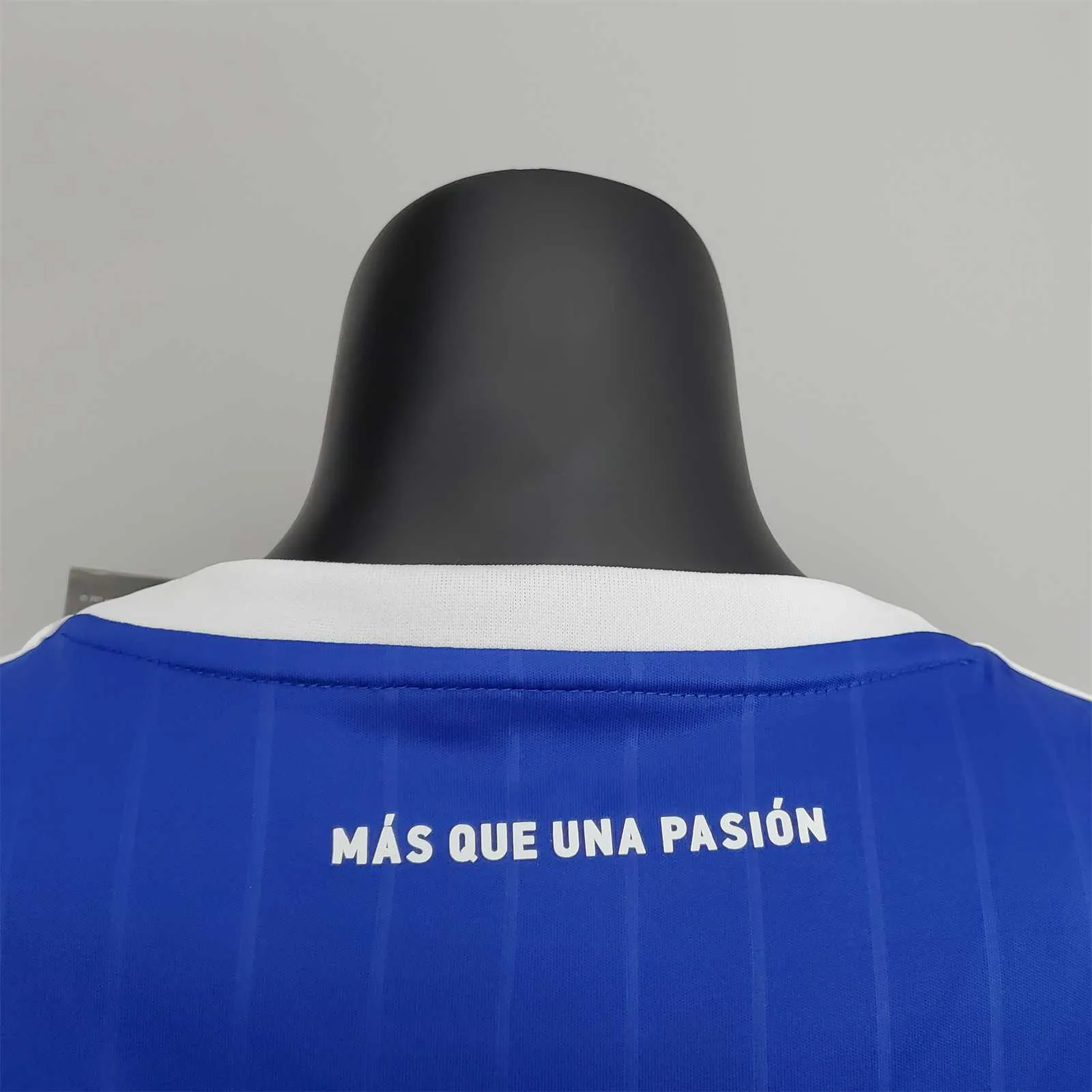 22-23 University of Chile home women 9