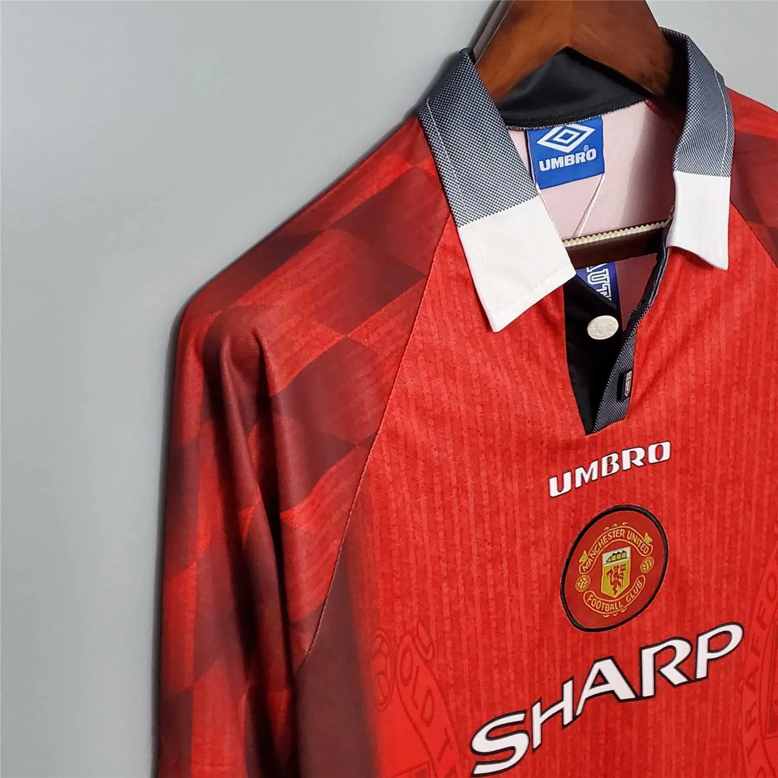 96-97 Manchester United home long sleeve 7