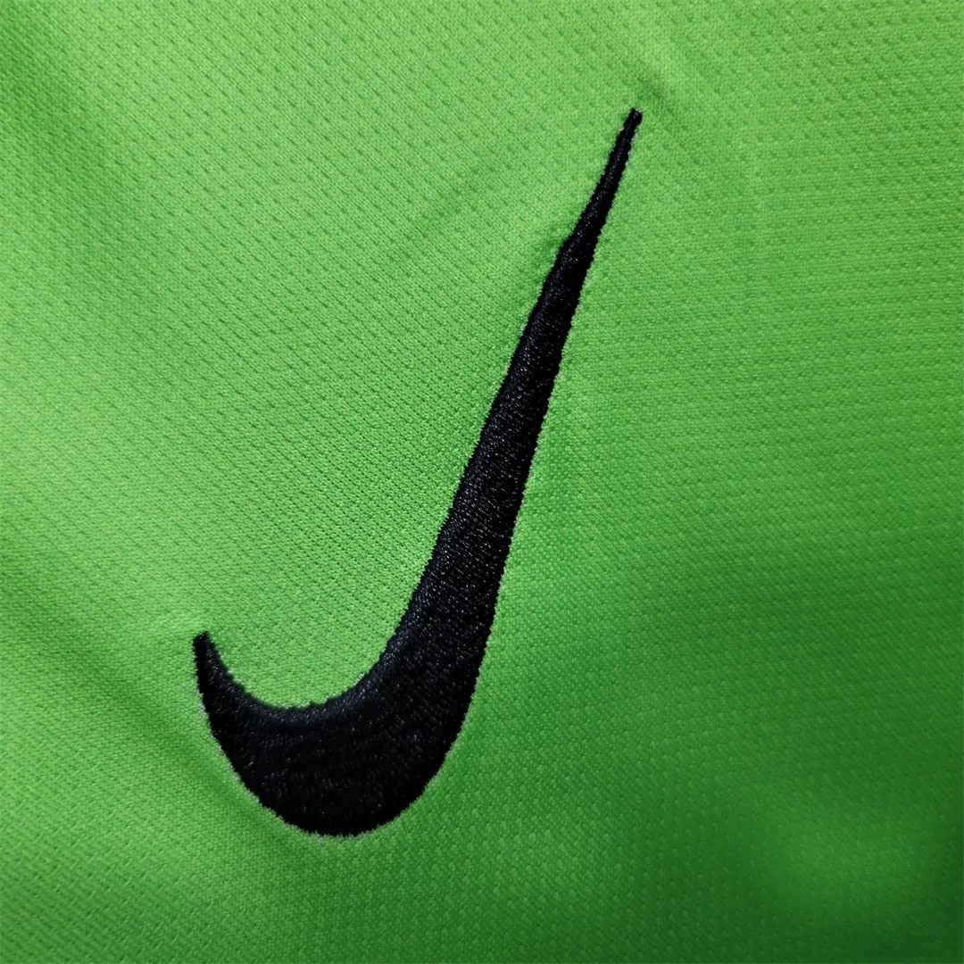 23-24 Wolfsburg home 7