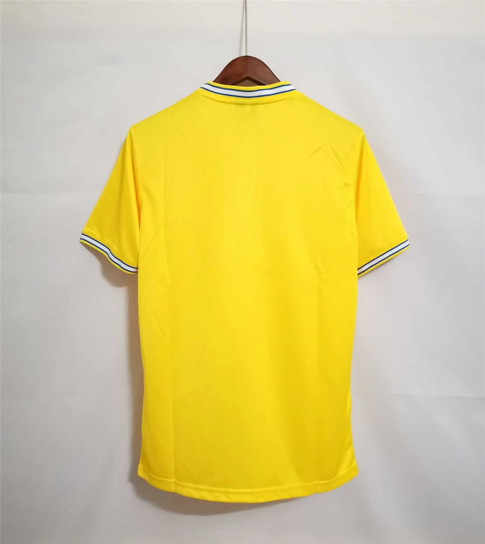 2000 Leeds United away 6
