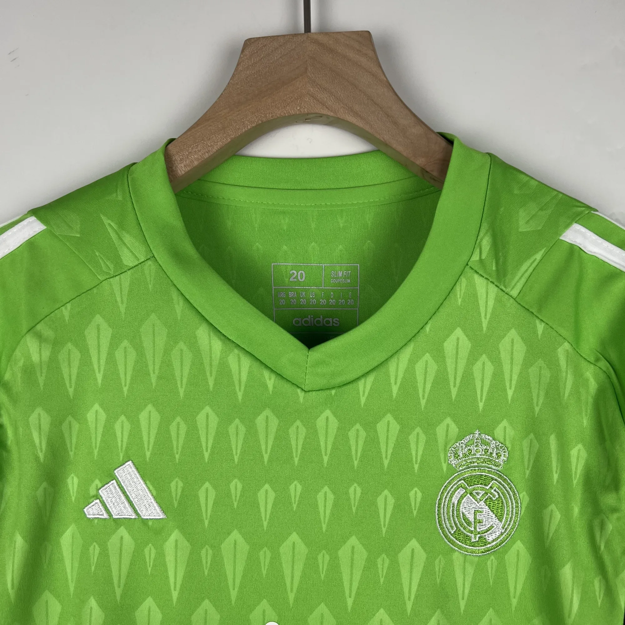 23-24 Kids Goalkeeper Real Madrid Green Size 16-28 7