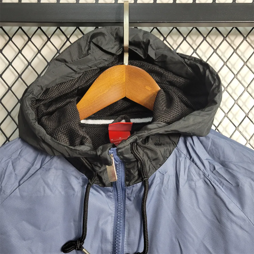 23-24 Windbreaker Chelsea 2