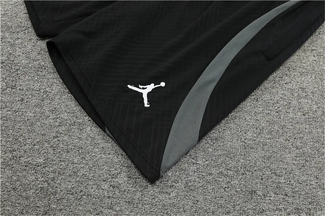22-23 PSG Training Kit Black1684405127000 11