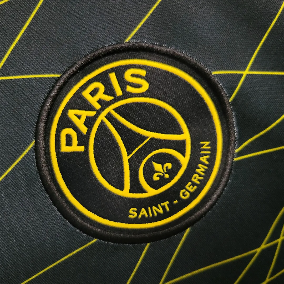 22-23 PSG fourth away 1