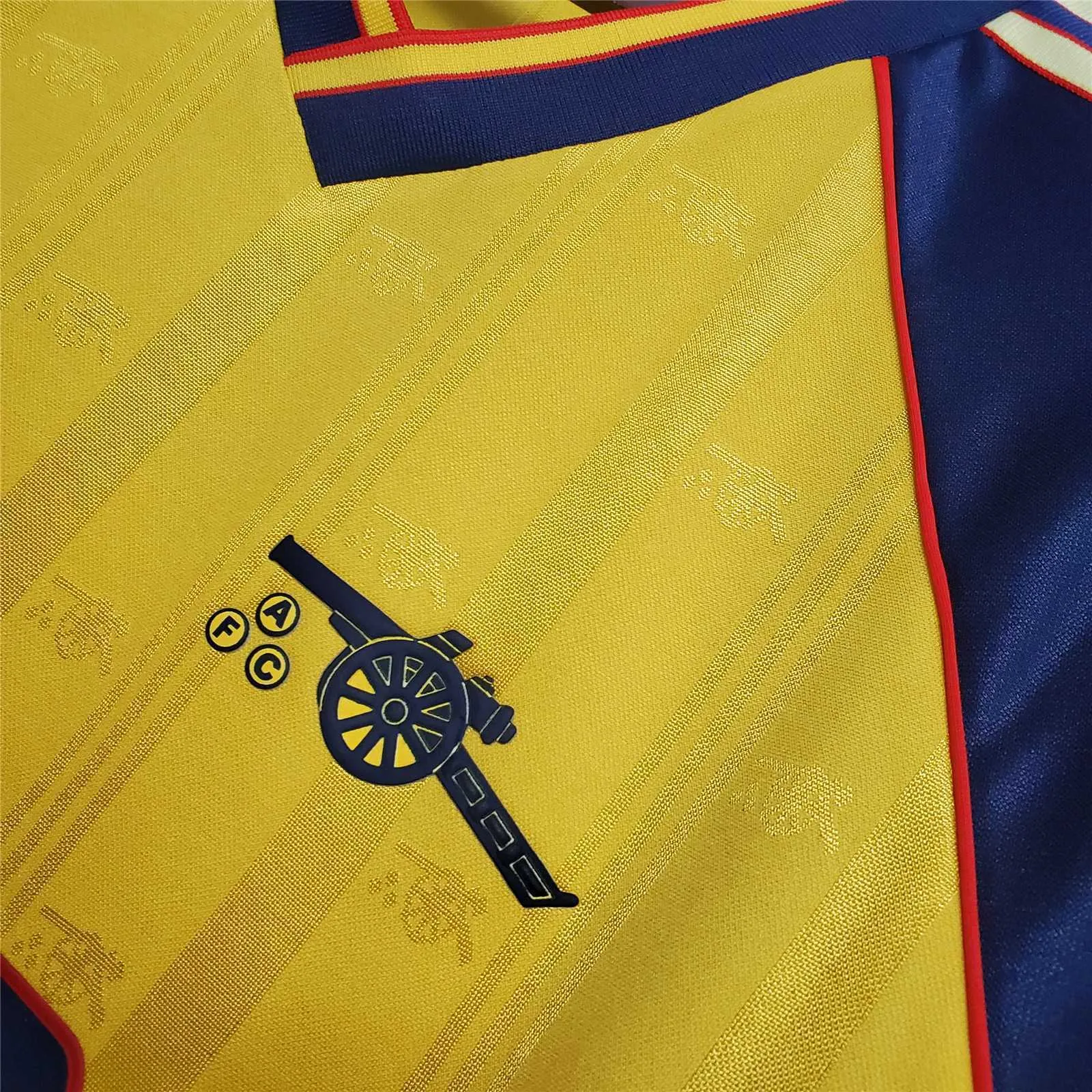 88-90 Arsenal away 2