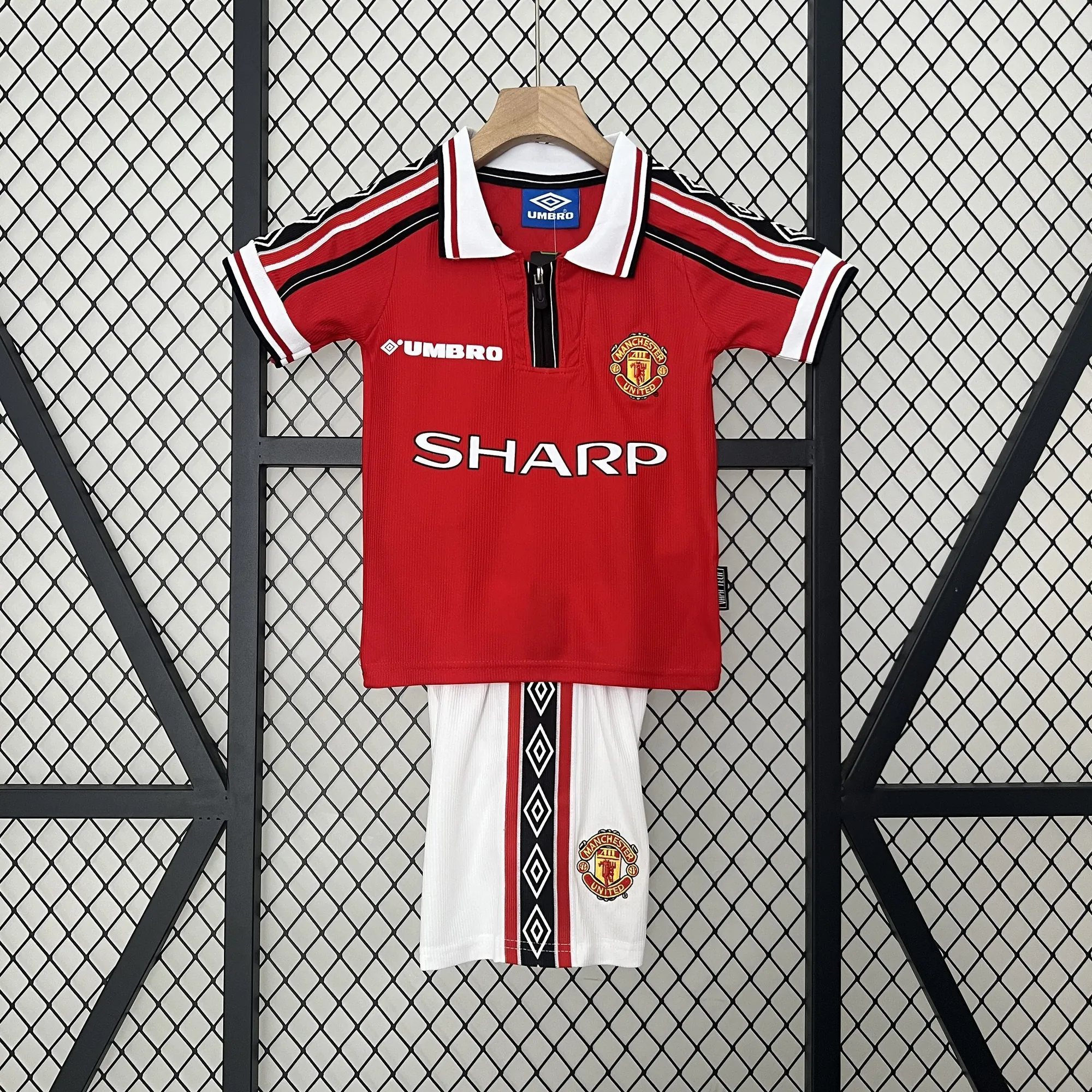 98-99 Manchester United Home Retro Kid Kits Children Sets Jerseys Supllier Yupoo 8