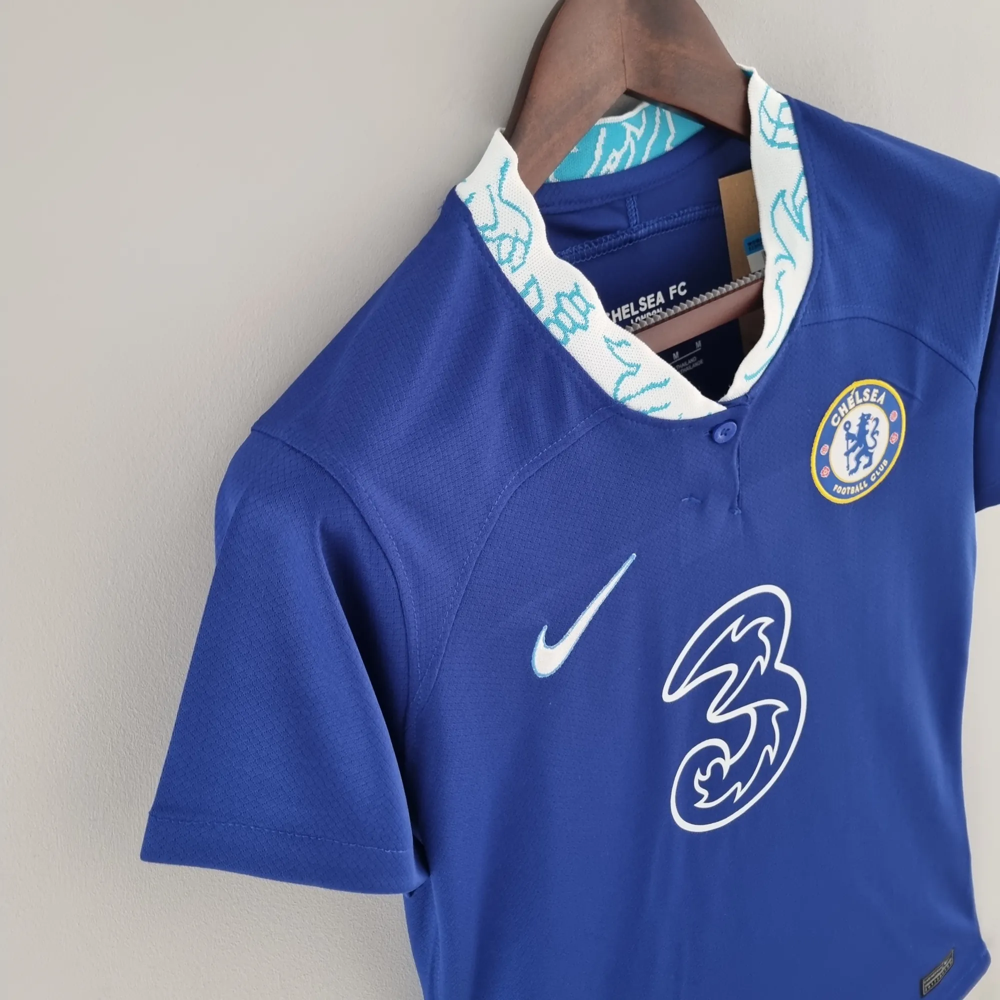 22-23 Chelsea home women 5