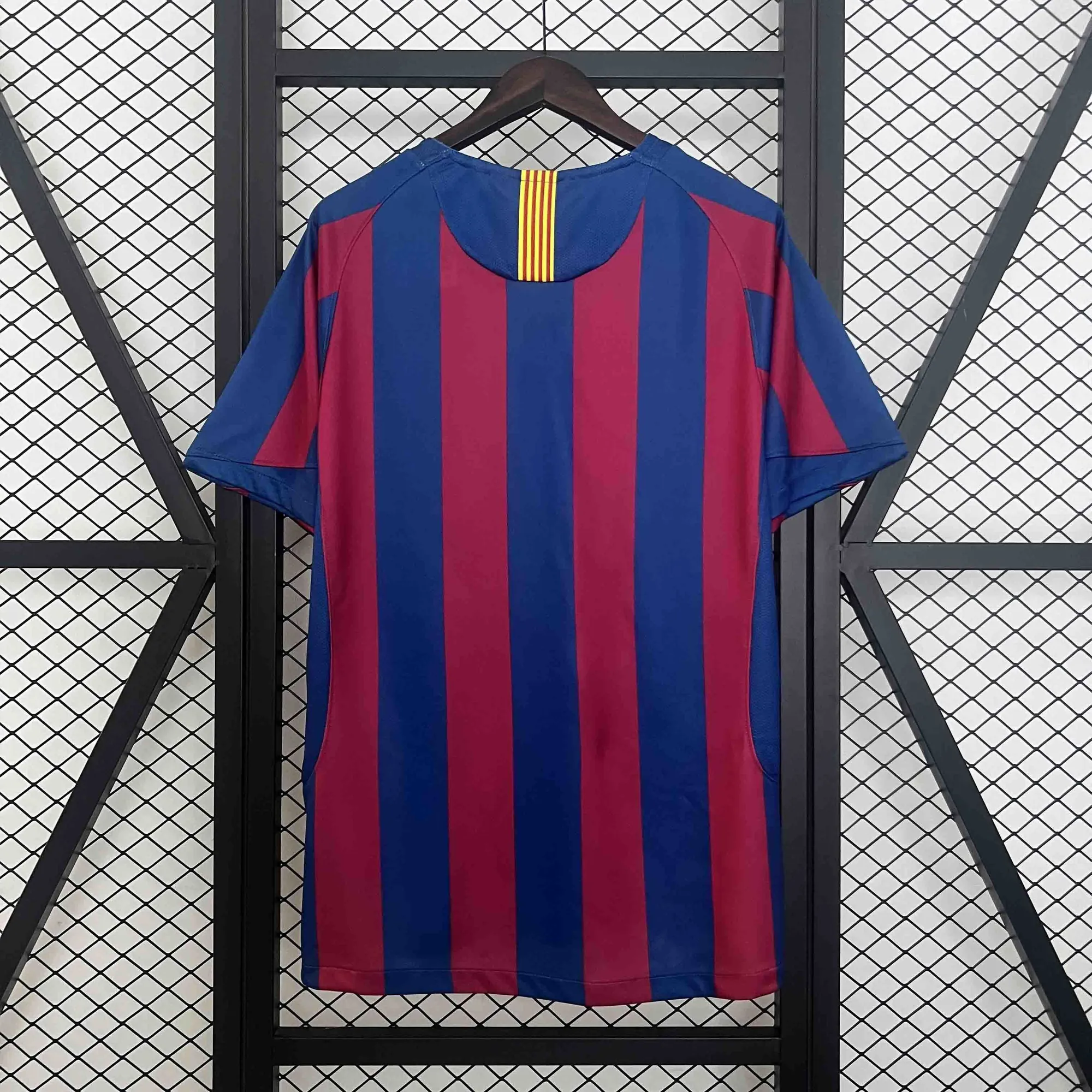 05-06 Barcelona Home Retro Kit Vintage Shirt Soccer AAAAJersey Yupoo 1