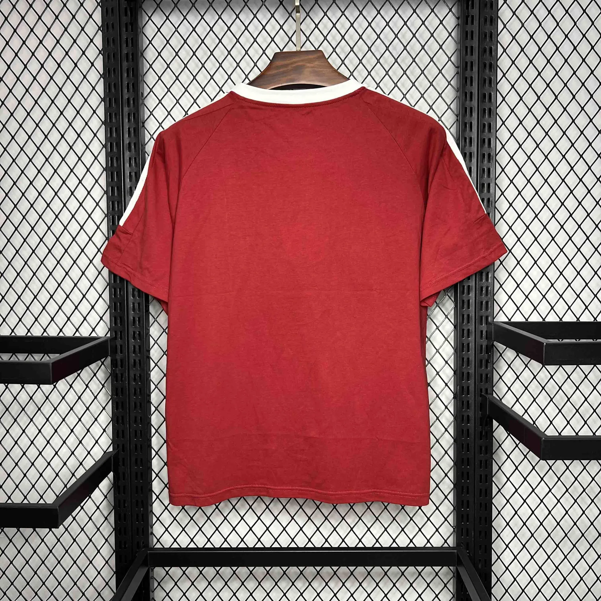24-25 Spain Retro Style Red Kit AAAAJersey Supplier Yupoo 1