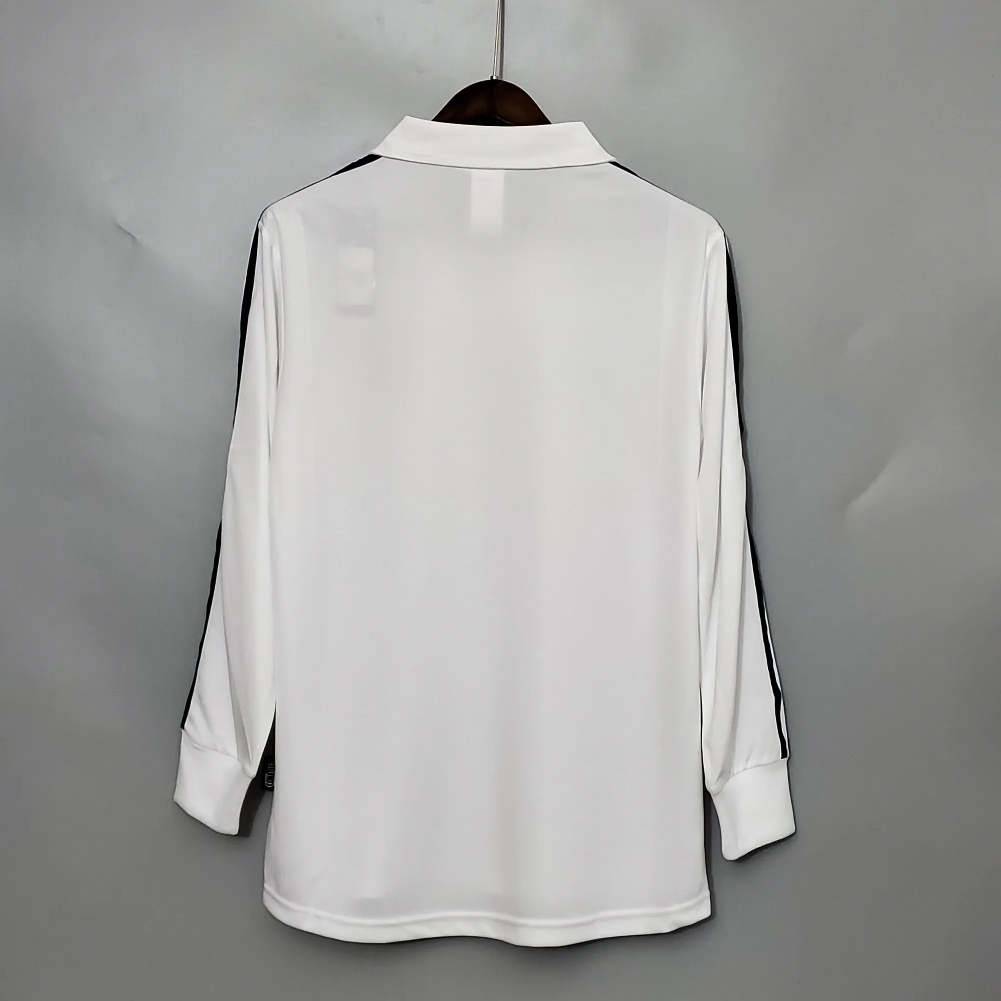 01-02 Real Madrid home long-sleeve 5