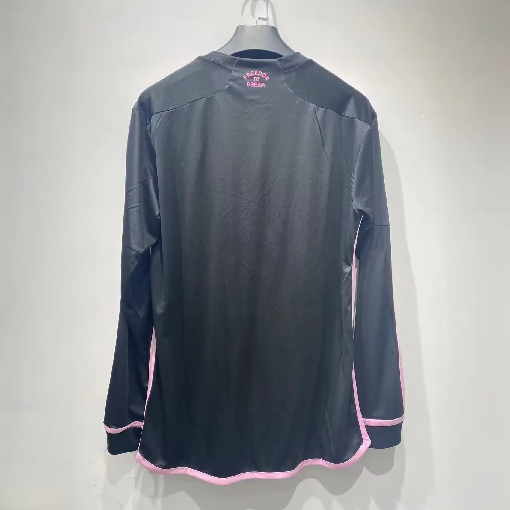 24-25 Inter Miami Away Kit Long Sleeve Shirt Jersey Supplier Yupoo 1