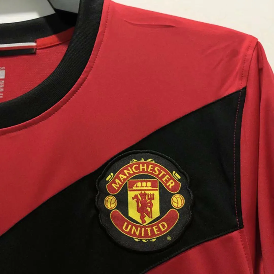 09-10 Manchester United home long sleeve 3