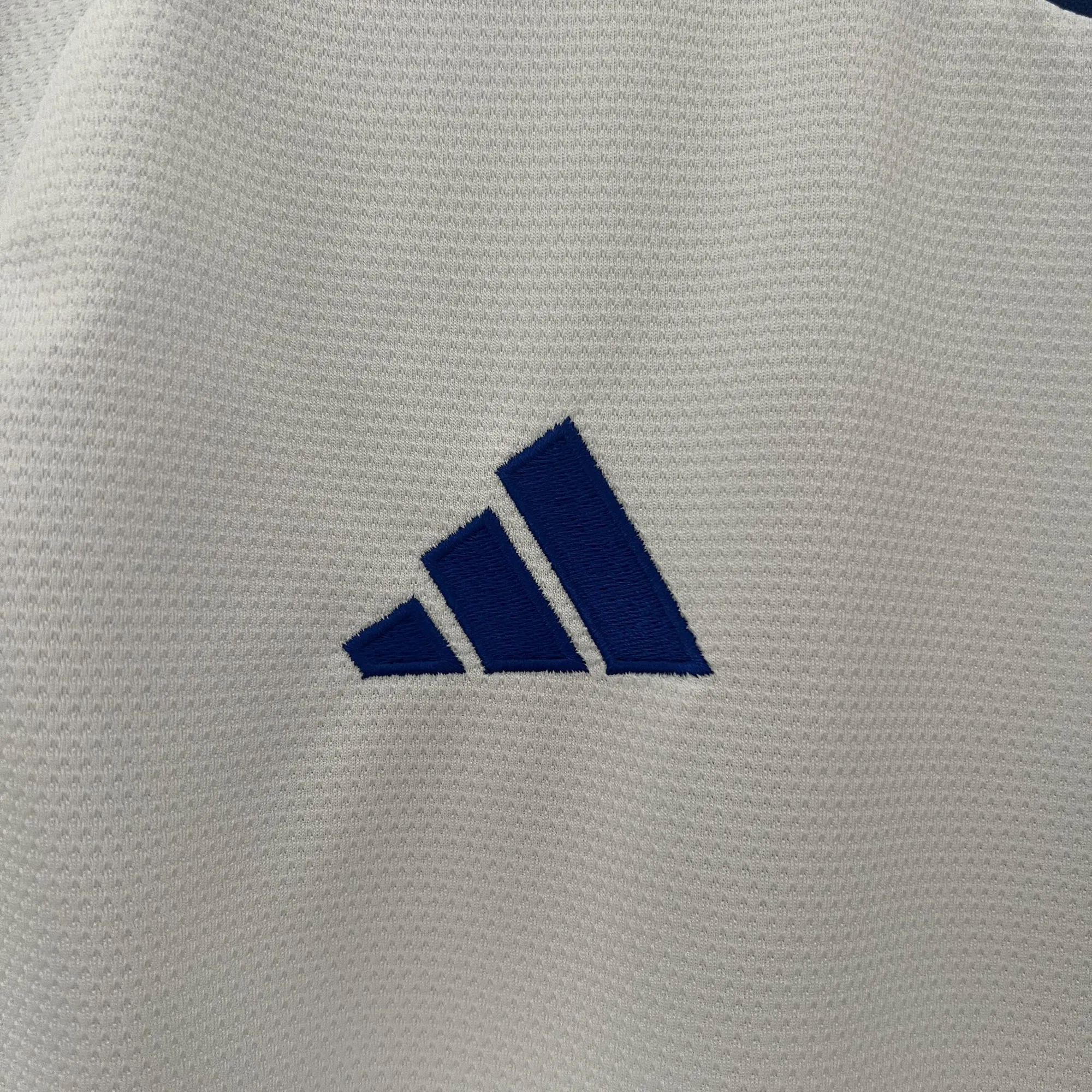 24-25 Cruzeiro Away Kit with All Sponsors Best Wholesale Yupoo 10