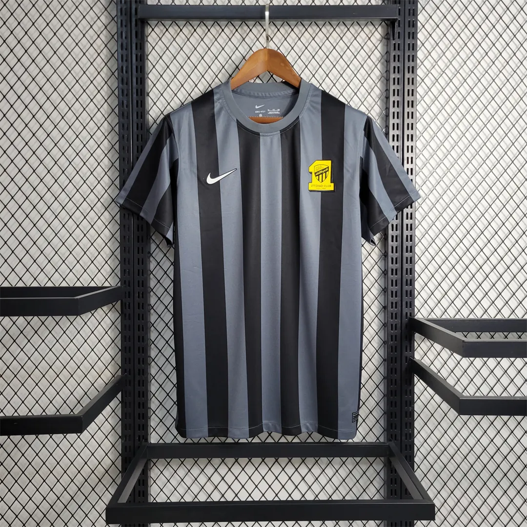 22-23 Ittihad away 9