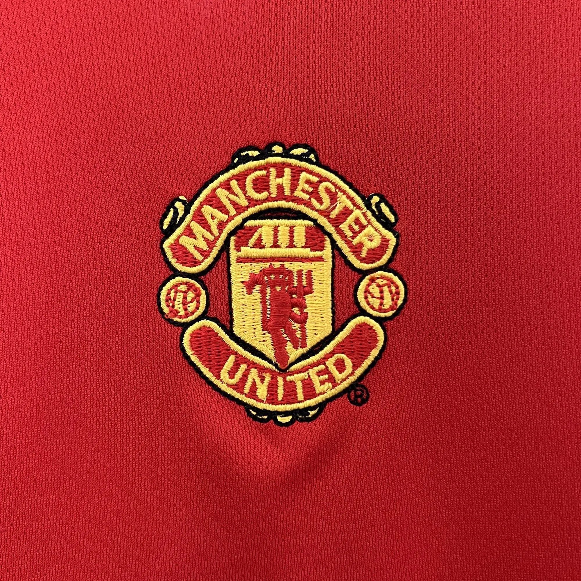 05-06 Manchester United Home Retro Kid Kits Youth Apparels AAAAJersey Wholesale Yupoo 3