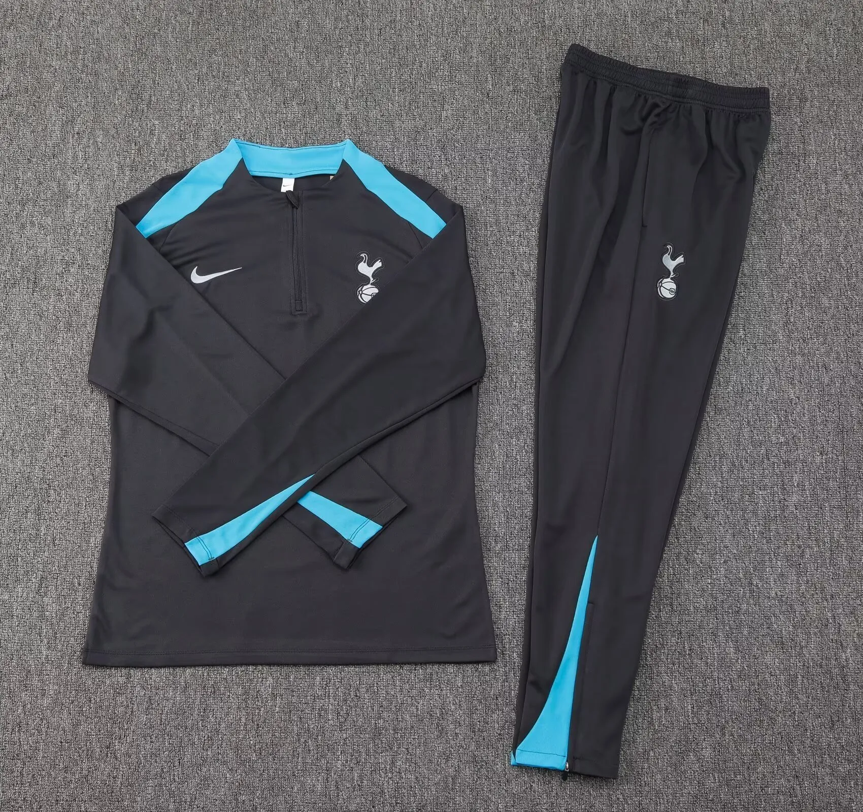 24-25 Tottenham Long Sleeve Training Suit Football Shirts 1