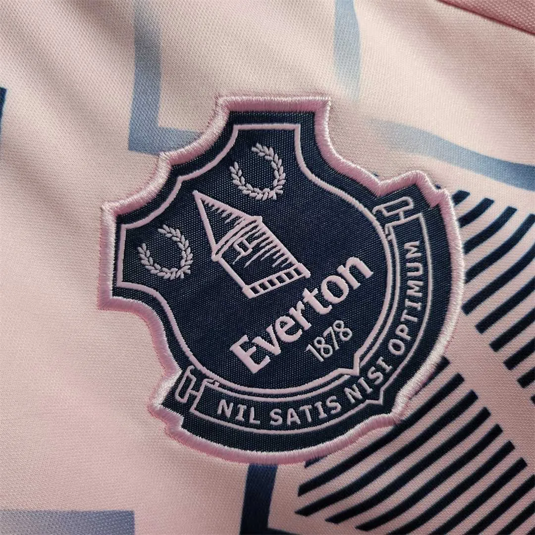 22-23 Everton away 1