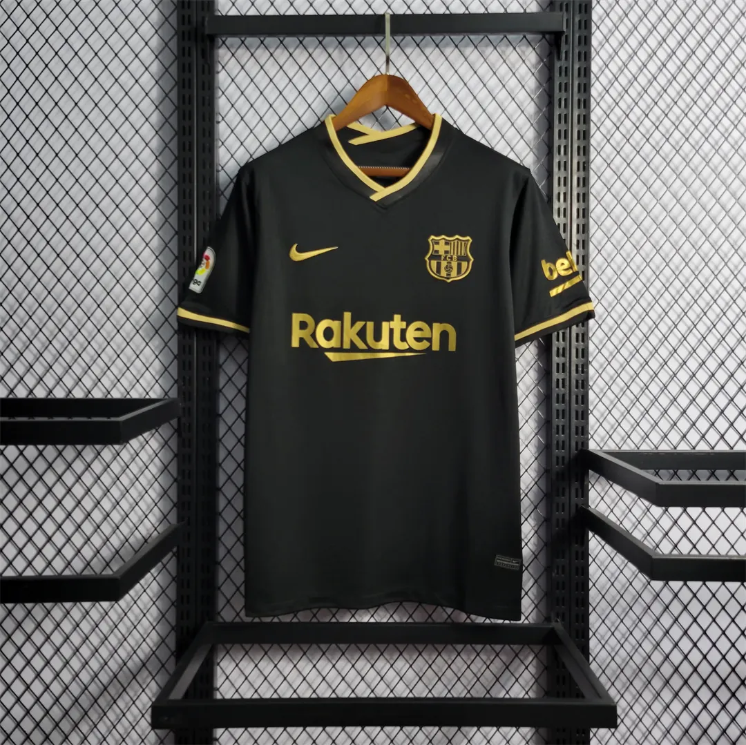 20-21 Barcelona third away 11