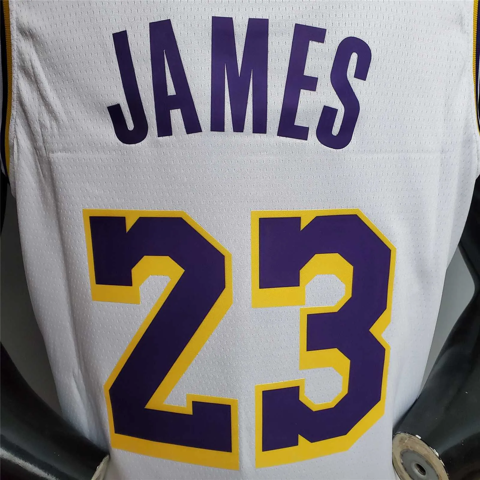 James #23 Lakers Round neck white 3