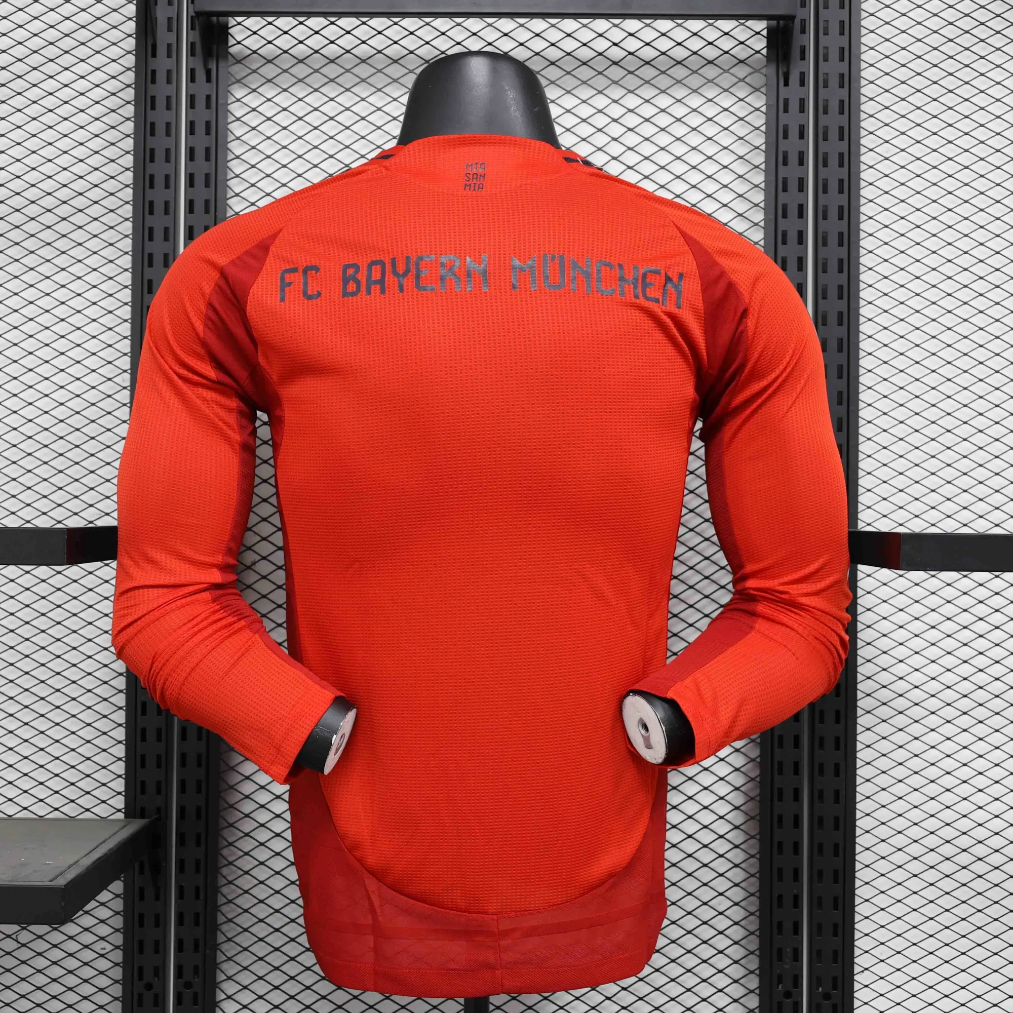 24-25 Bayern Munich Home Long Sleeve Player Version Shirt Sport AAAAJersey Yupoo 1