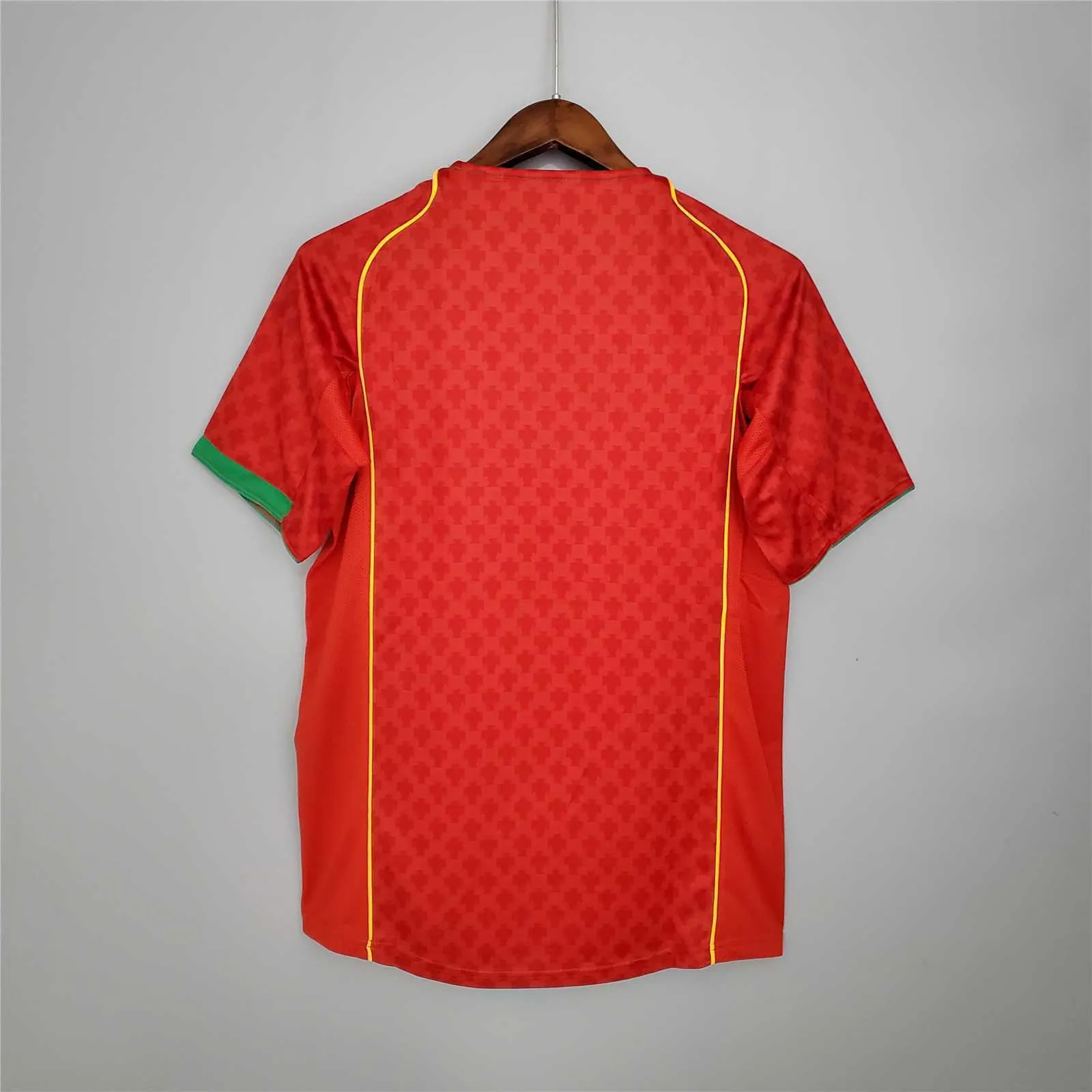 2004 Portugal home red 19