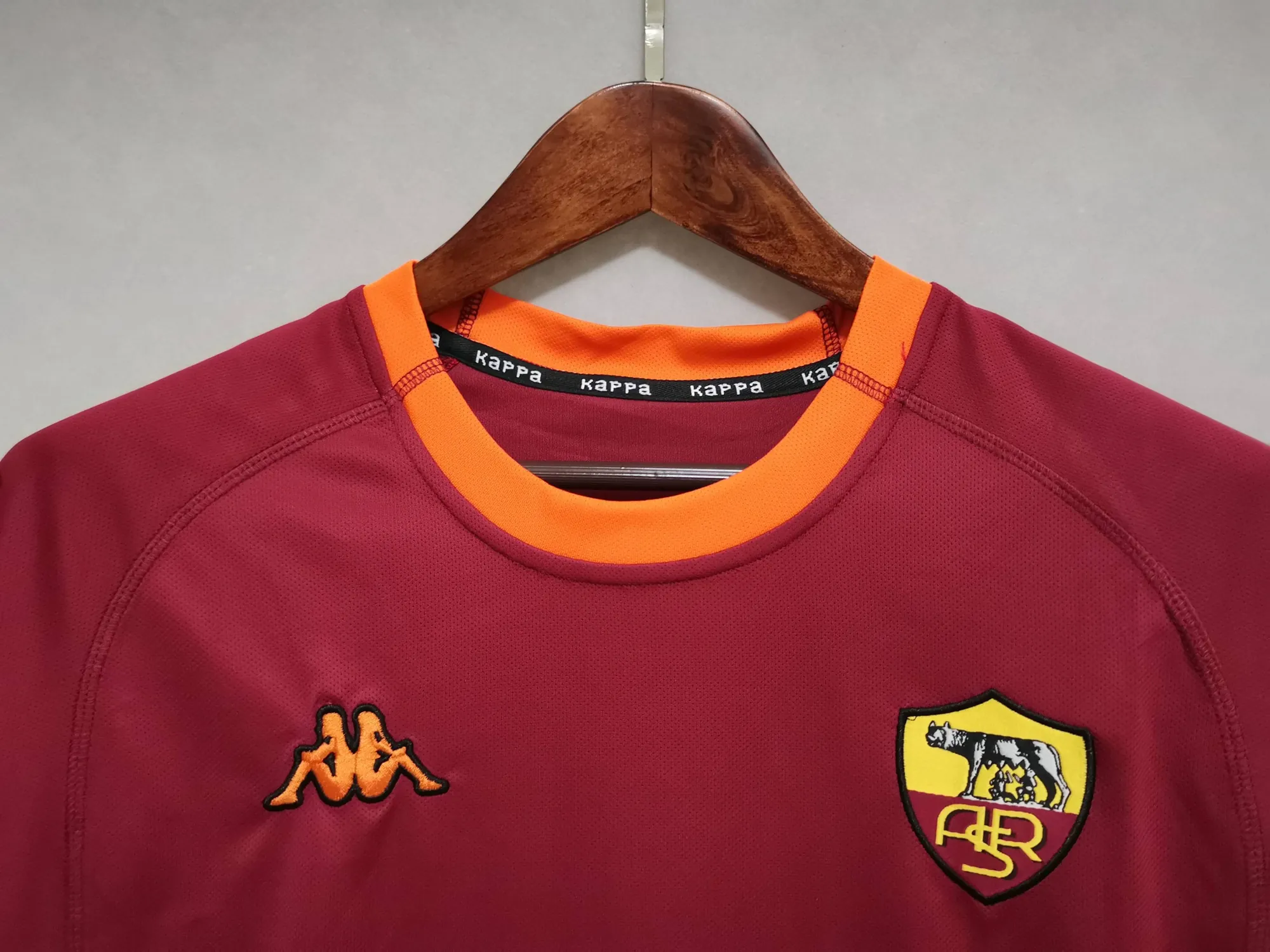 00-01 Roma home red 10