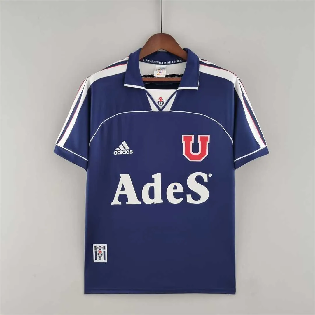 00-01 University of Chile home 13