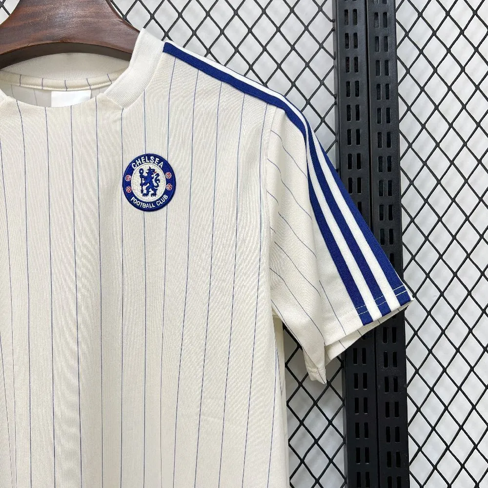 25-26 Chelsea White Retro Style Football Shirt Apparels AAAAJersey Wholesale Yupoo 3