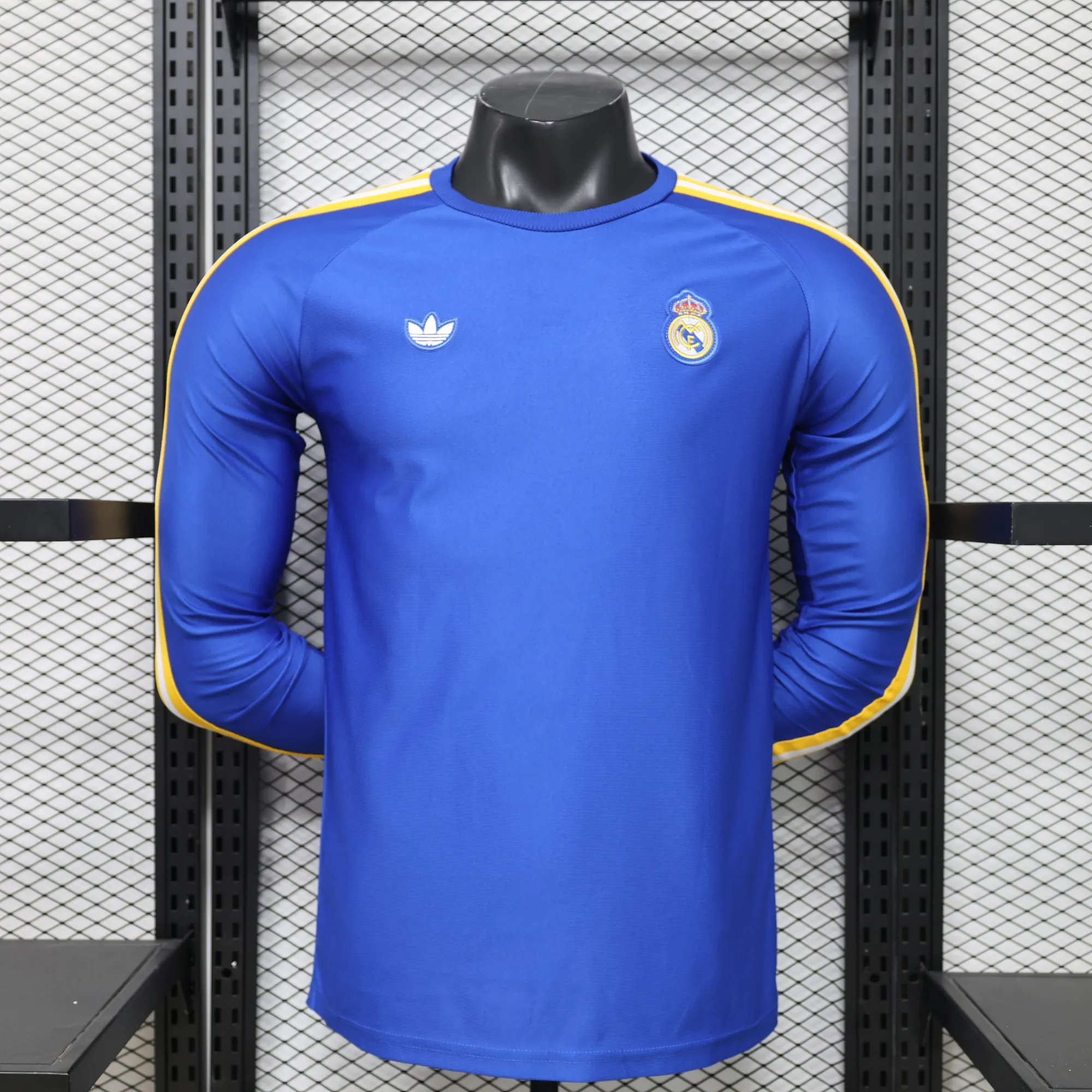 26-27 Real Madrid Mens Casual Retro Style Football Long Sleeve Shirt AAAAJersey Wholesale Yupoo6 2